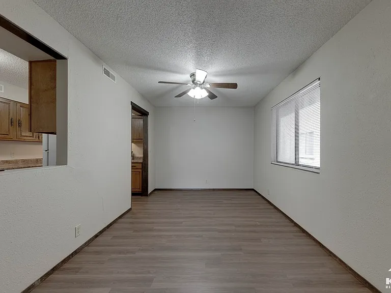 Pheasant Run Apartments — Photo 10