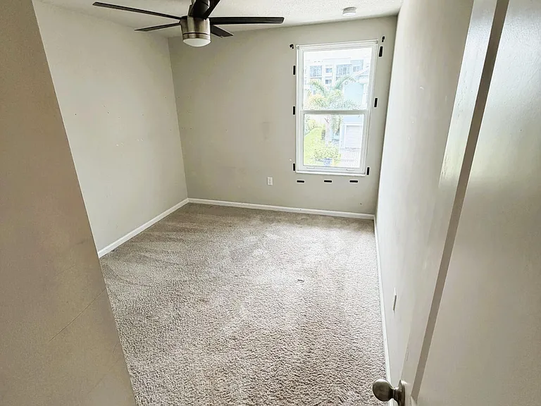 342 SE Angler Dr — Photo 8
