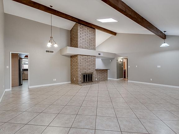5th image of 3138 W Betty Elyse Ln