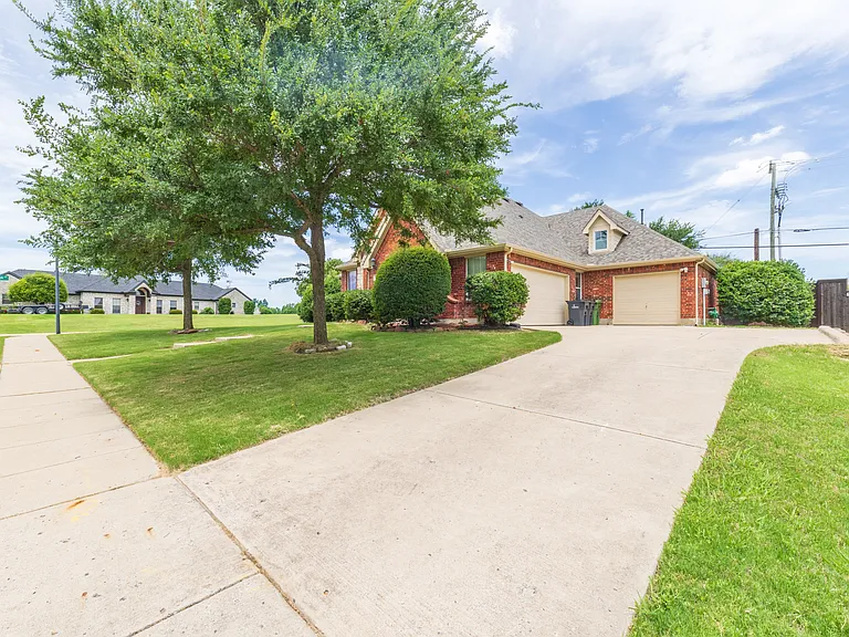 611 Table Rock Dr — Photo 24