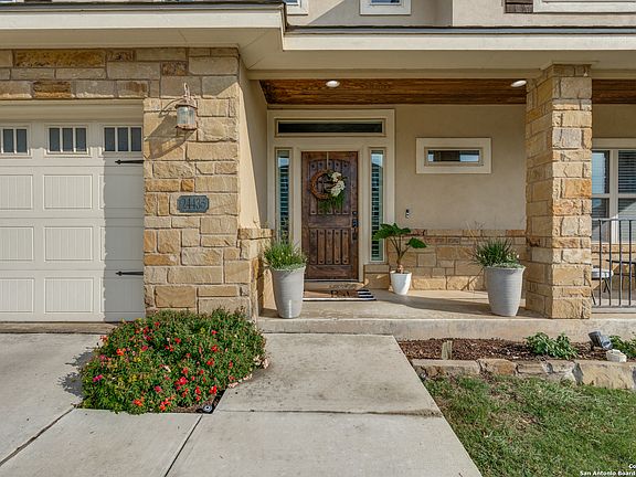 3rd image of 24435 Canyon Row