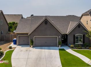 10217 Hillgate Ave, Bakersfield, CA 93311