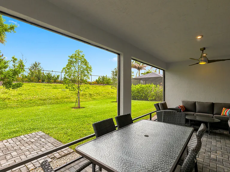 11724 SW Aquila Way — Photo 35