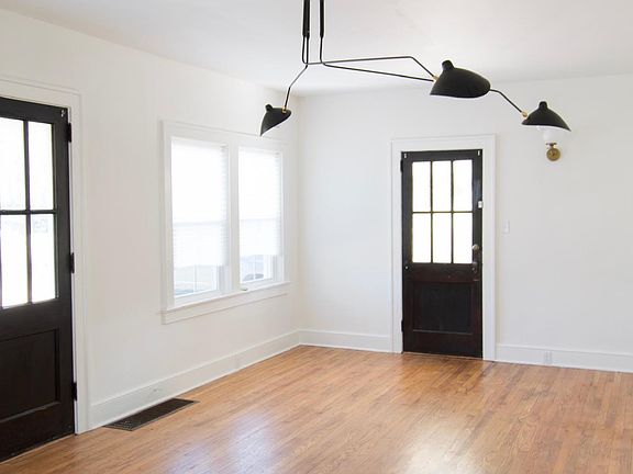 5th image of 2750 Island Home Ave