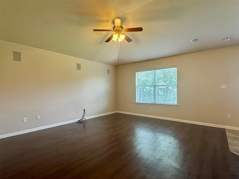 2112 Craig Patrick Way — Photo 12
