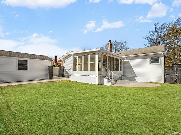 5th image of 2243 Leighton Road