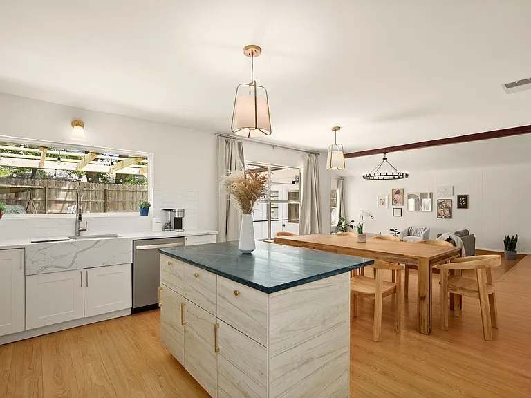 10201 Parkfield Dr — Photo 14