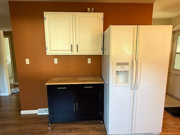 3rd image of 51241 Helmen Ave