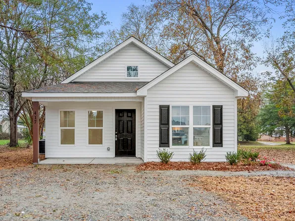 417 Woodrow St, Goldsboro, NC 27530