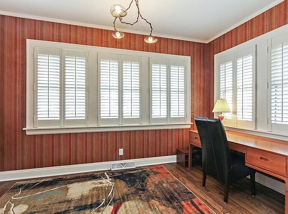 3rd image of 226 Prairie Ave