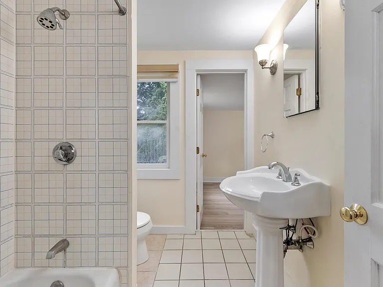 11 Chadwick St #11 — Photo 19