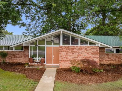 1000 Grace Dr, Johnson City, TN, 37604