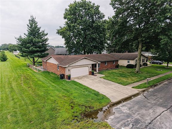 4th image of 1208 N Martin St