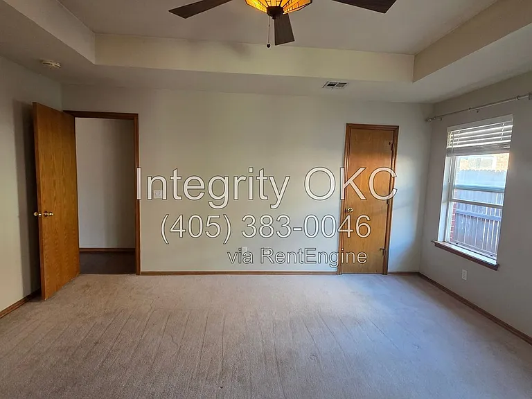 6820 NW 135th Cir — Photo 18