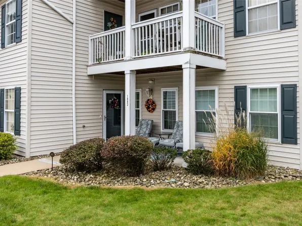 1002 Lenox Dr, Bethel Park, PA 15102