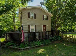 7 Hughes Rd, Middle Grove, NY 12850