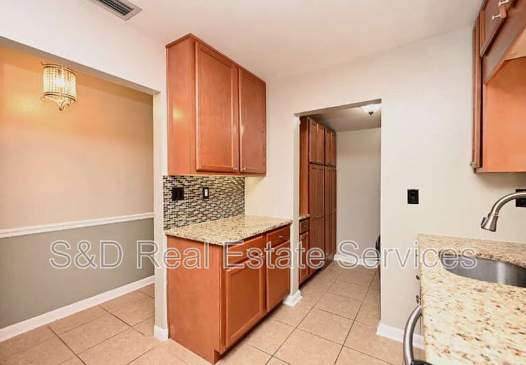 2025 Sylvester Rd #P3 — Photo 5