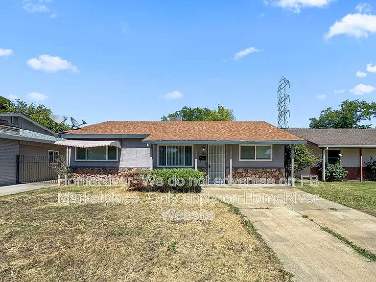 2336 Darwin St — Photo 1