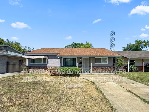 2336 Darwin St Photo 1