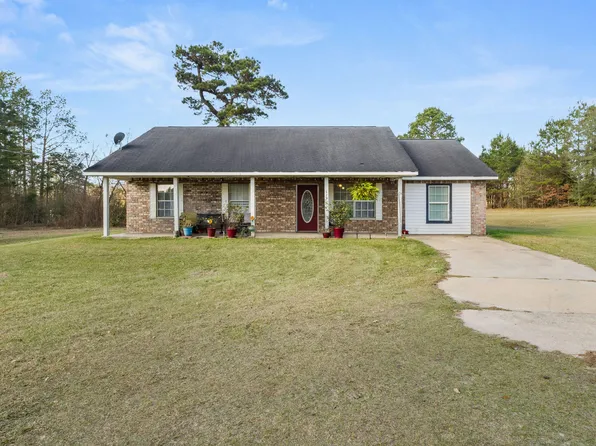 617 W Hawthorne Rd, Leesville, LA 71446