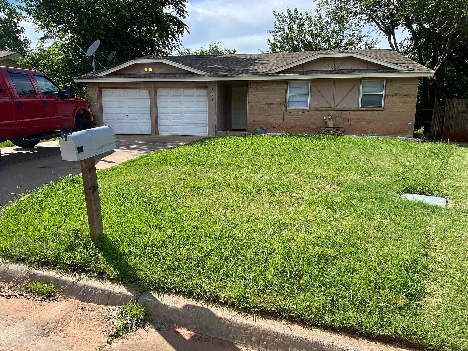 3 bed, 1500 sqft, $1,350 — Photo 1
