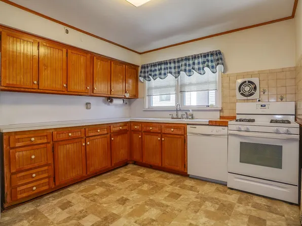 173 Cambridge Avenue image 1 of 31