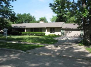 1521 Fallow Dr, Neenah, WI 54956
