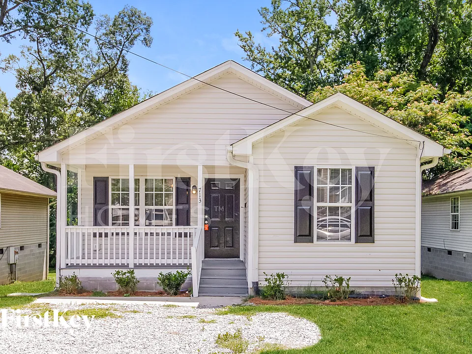 713 Garrett St