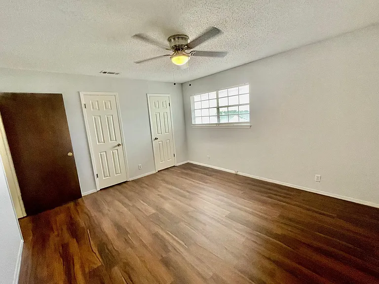8104 Sonnet Ave — Photo 17
