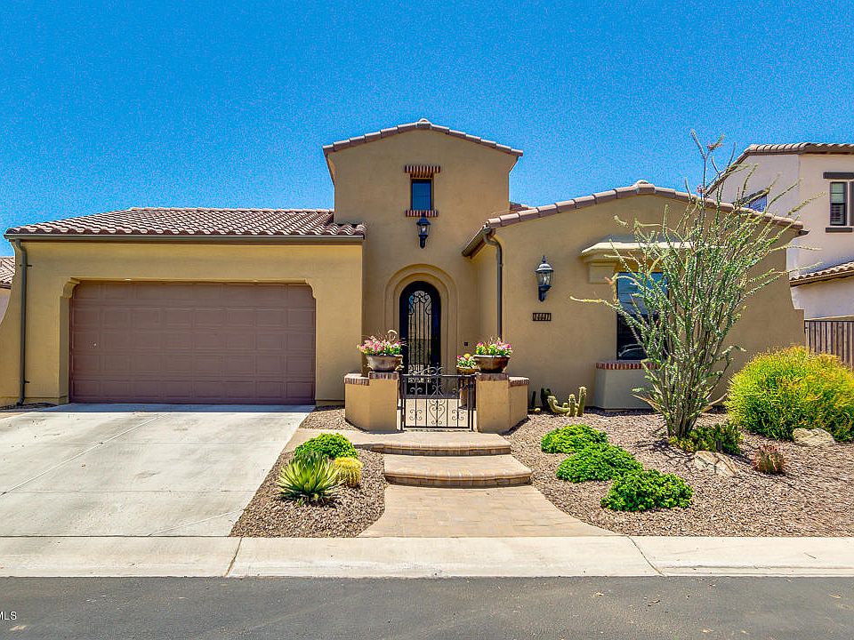 1st image of 14441 W Desert Flower Dr