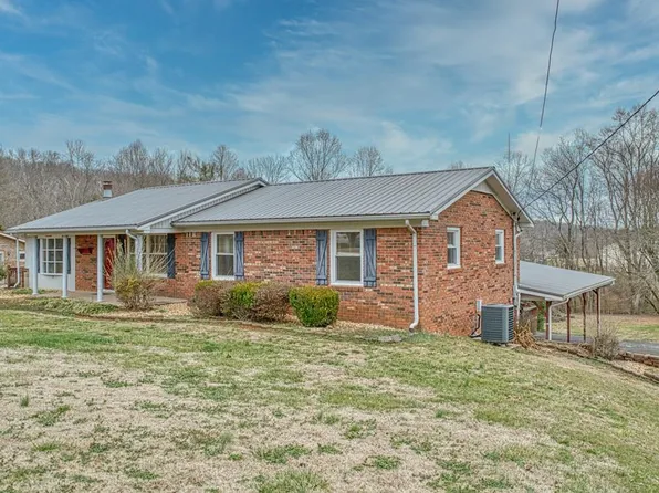 3117 McDonald Rd, Cookeville, TN 38501