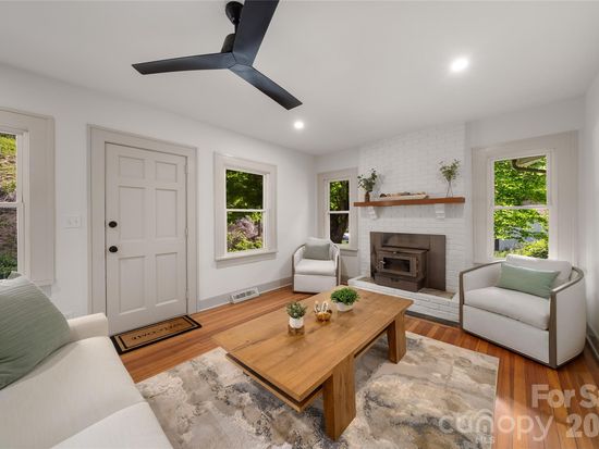 10 6th St, Asheville, NC 28804