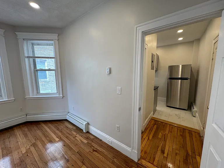 109 Strathmore Rd #11 — Photo 11