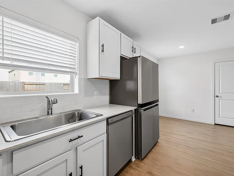 3039 Ash Ray Dr — Photo 18