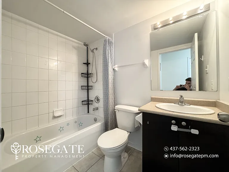 60 Fairwood Cir #130 — Photo 16