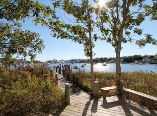 651 Main St, Harwich Port, MA 02646
