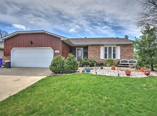 2868 Primrose Ct, Decatur, IL 62526