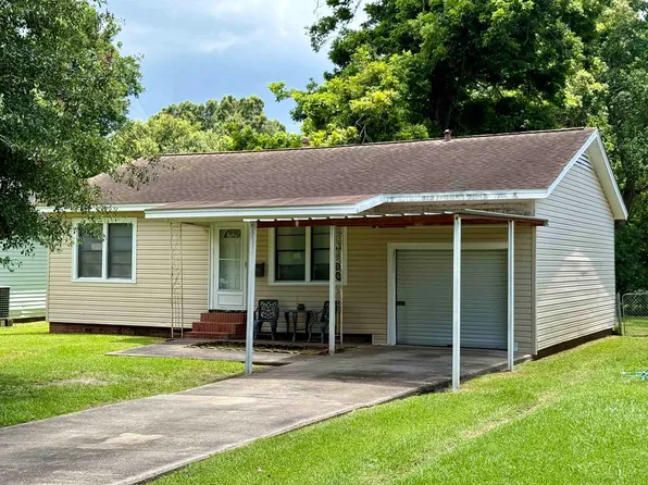 145 Hilldale Dr, Nederland, TX 77627