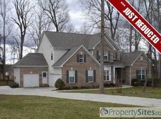 15136 Shingle Oak Rd, Mint Hill, NC 28227