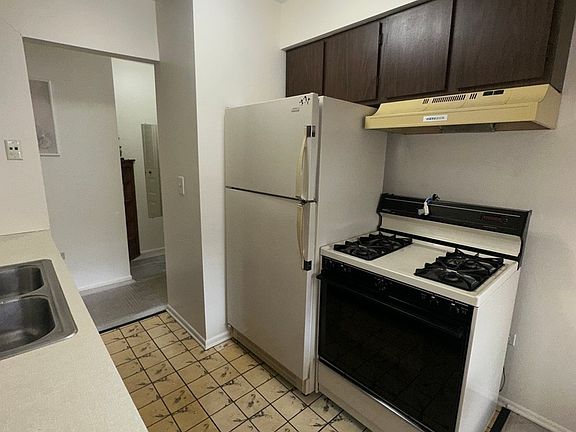 3rd image of 8649 1/2 W Foster Ave APT 1B