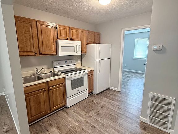 2nd image of 1619 Milligan Hwy #12