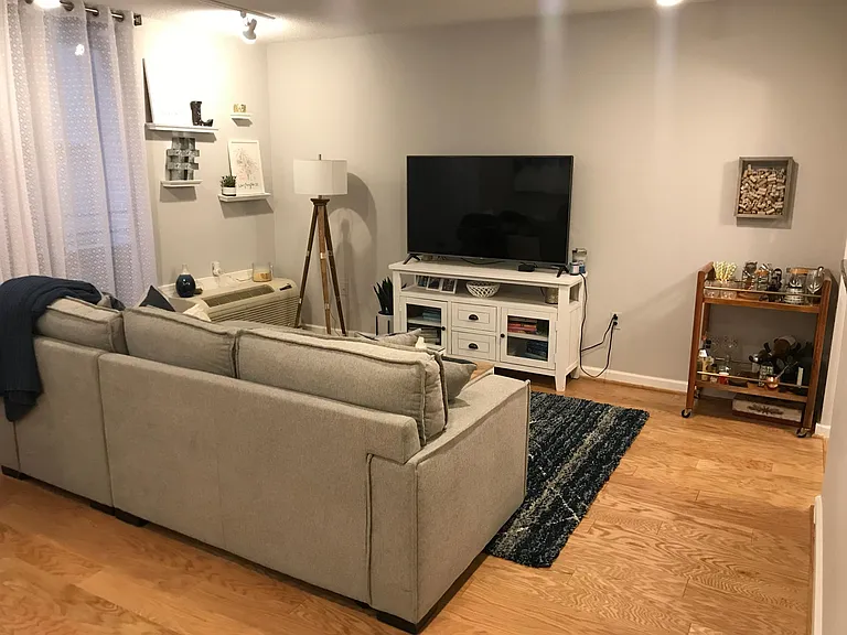 2141 P St NW #201 — Photo 2
