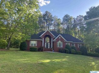 312 Creekwood Dr, Union Grove, AL 35175