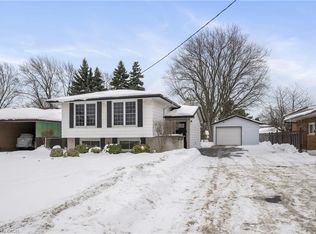 401 Mohawk Rd W, Hamilton, ON L9C 1W5