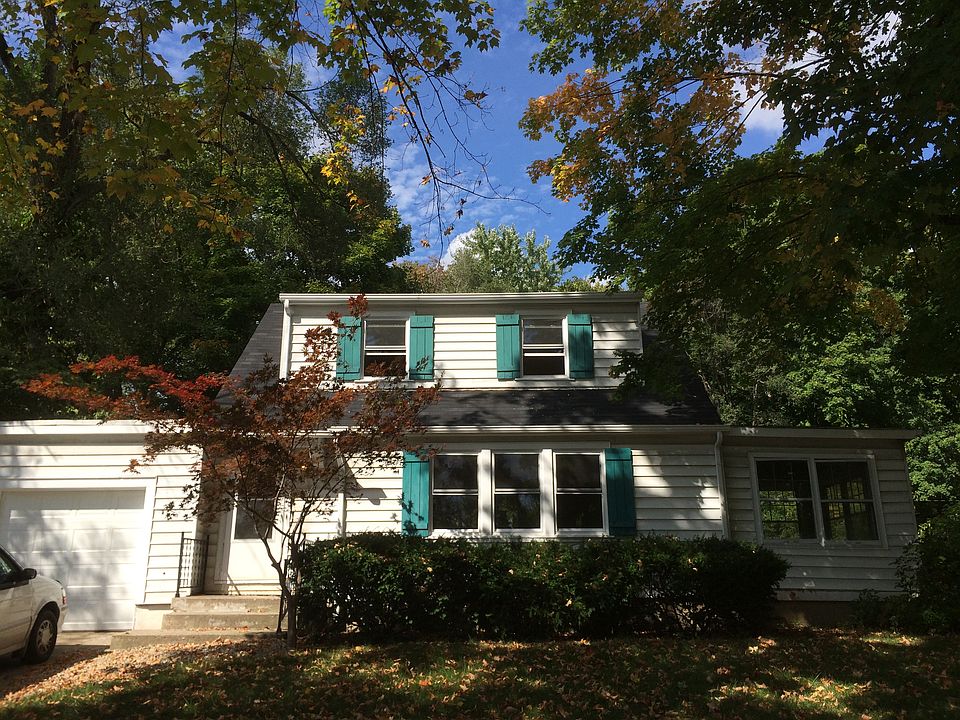 1st image of 2807 Athens Ave
