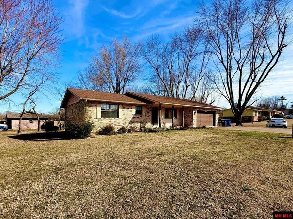 505 Benton St, Mountain Home, AR 72653