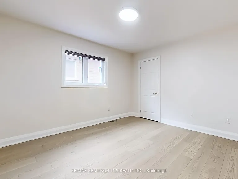 77 Frank Endean Rd — Photo 34