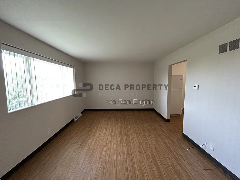 9385 Minerva Ave — Photo 2