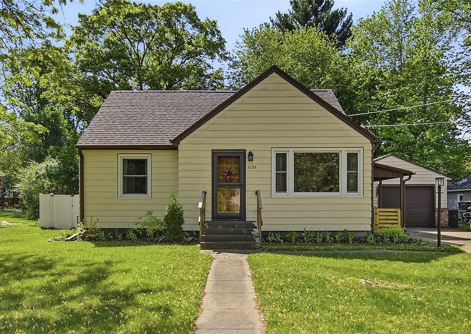 1st image of 3133 Locust Lane
