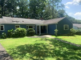 270 Stevenson Rd, New Haven, CT 06515